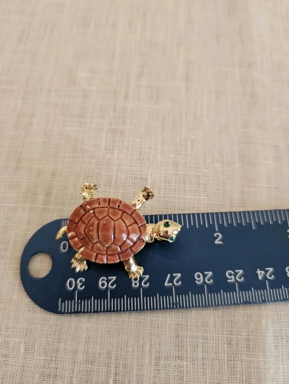 Vintage Gold Tone Turtle Brooch Pin Brown Enamel Shell Green Rhinestone Eyes